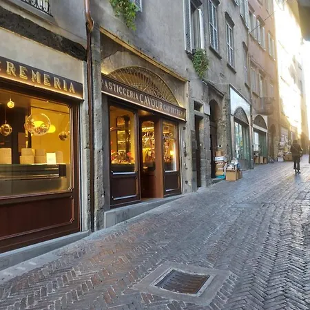 Vecchia Torre Apartment Holiday Family * Bergamo